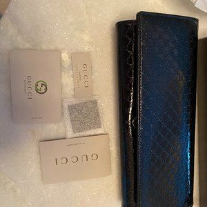 Gucci Microguccissima Broadway Clutch